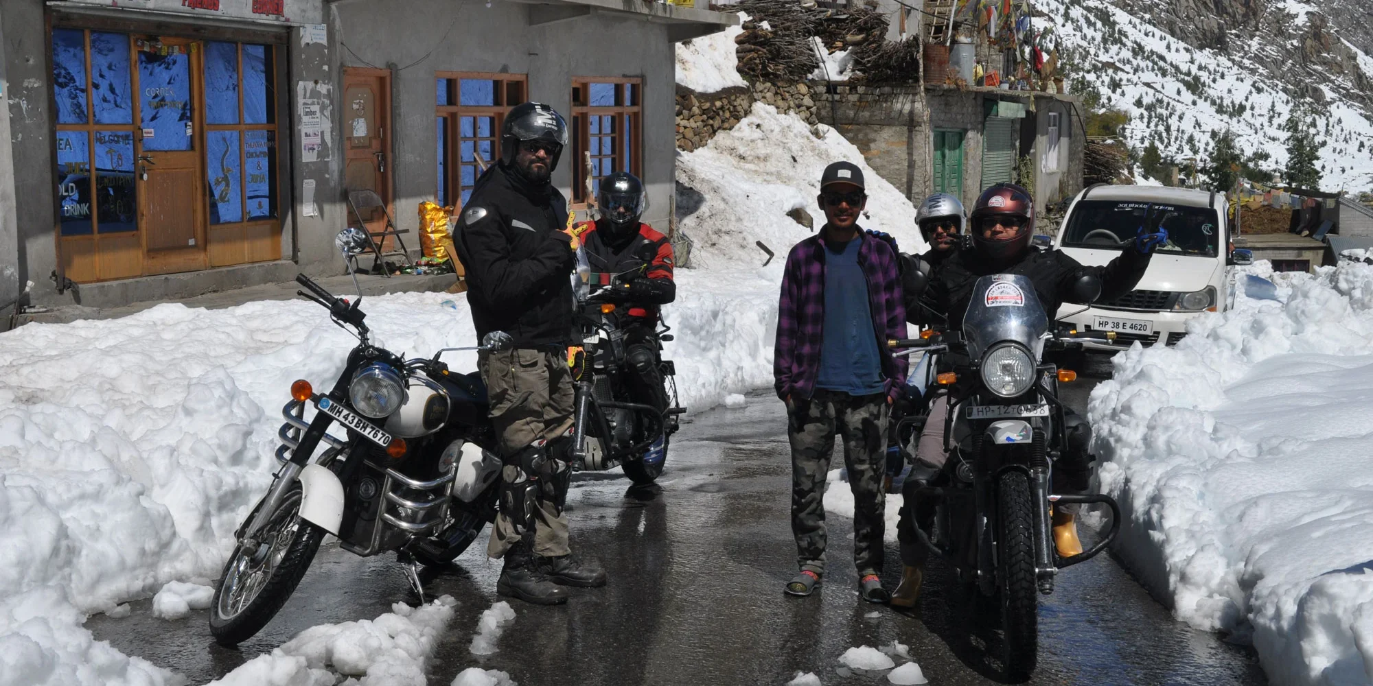 11-Epic-Motorcycle-Expedition-in-Himalayas